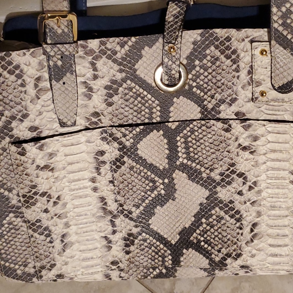 Italian Gen Leather Python Print Large Purse - image 8
